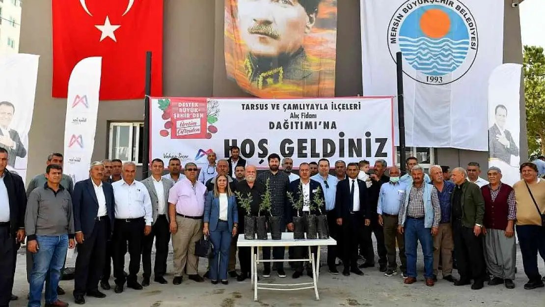 Tarsus ve Çamlıyayla'da çiftçilere alıç fidanı dağıtıldı