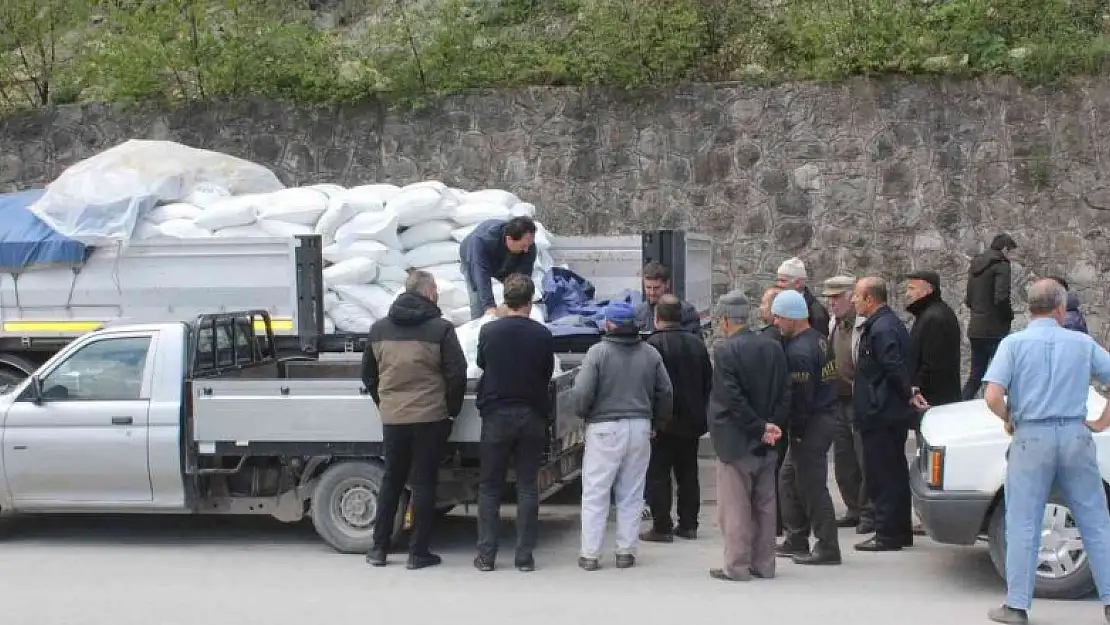 Kastamonu'nun iki ilçesinde arıcılara 32 tonluk şeker desteği