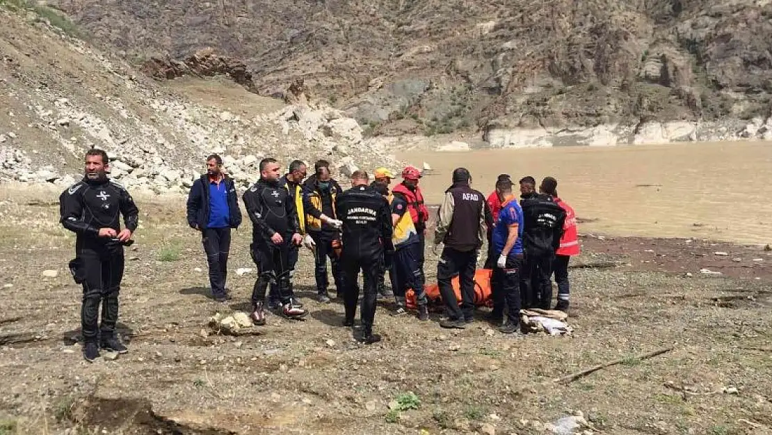 Annenin cesedine ulaşıldı, babayı arama çalışmalarına devam ediliyor