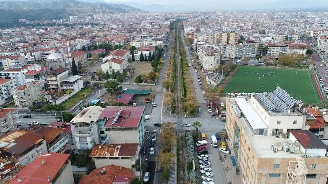 Salihli'yi ikiye bölen demiryolu şehir dışına alınıyor