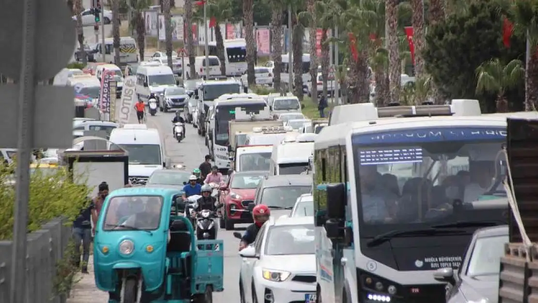 Bodrum'da bayram trafiği başladı