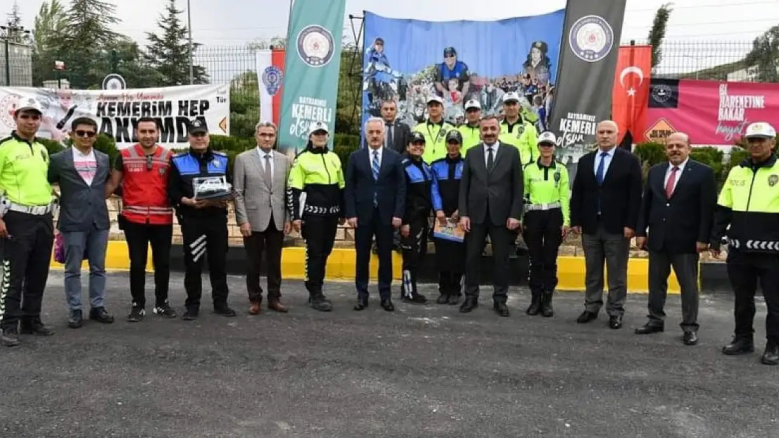 Isparta'da emniyet kemeri denetimi