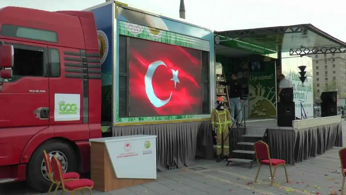 Kayseri doğa konusunda 'Yeşil Vatan Tırı' ile bilinçlendi