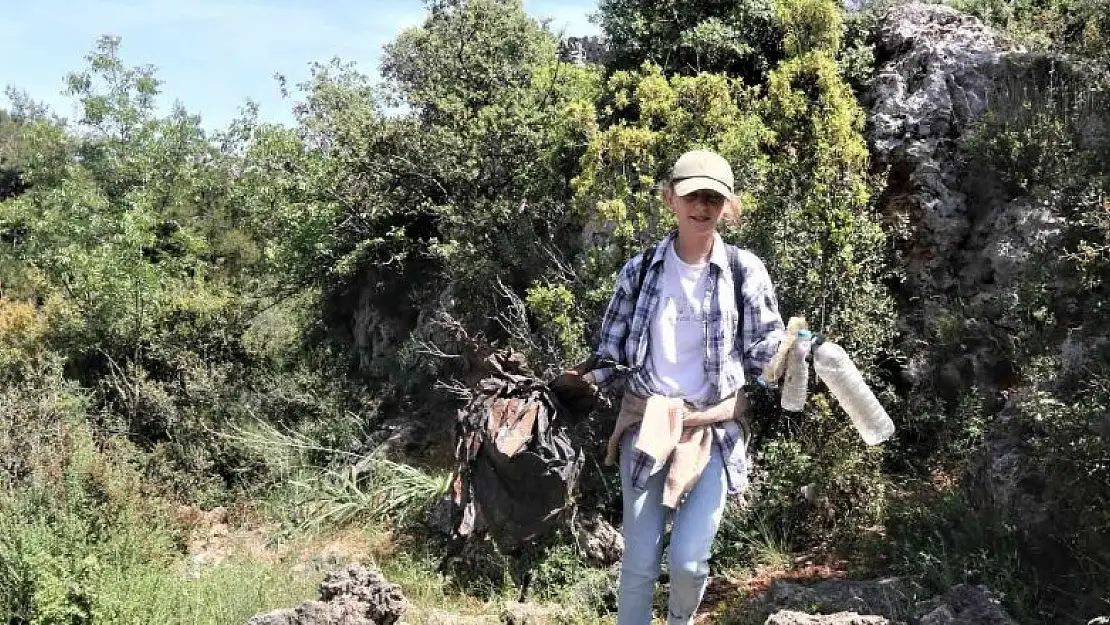 Antalya'nın ormanlarına Rus ve Ukraynalı kadınların eli değdi