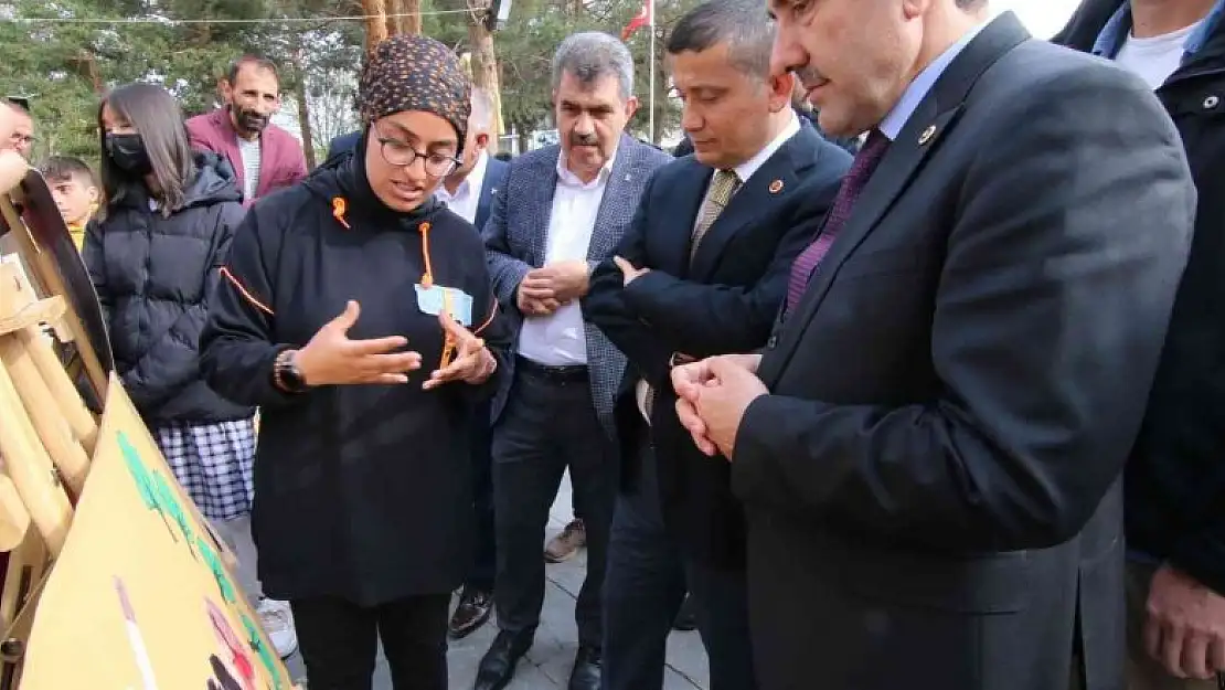 AK Parti Van Milletvekili Arvas, öğrencilerle bir araya geldi