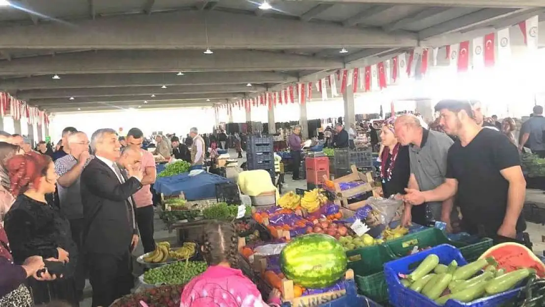 Başkan Teke, pazarcı esnafının bayramını kutladı