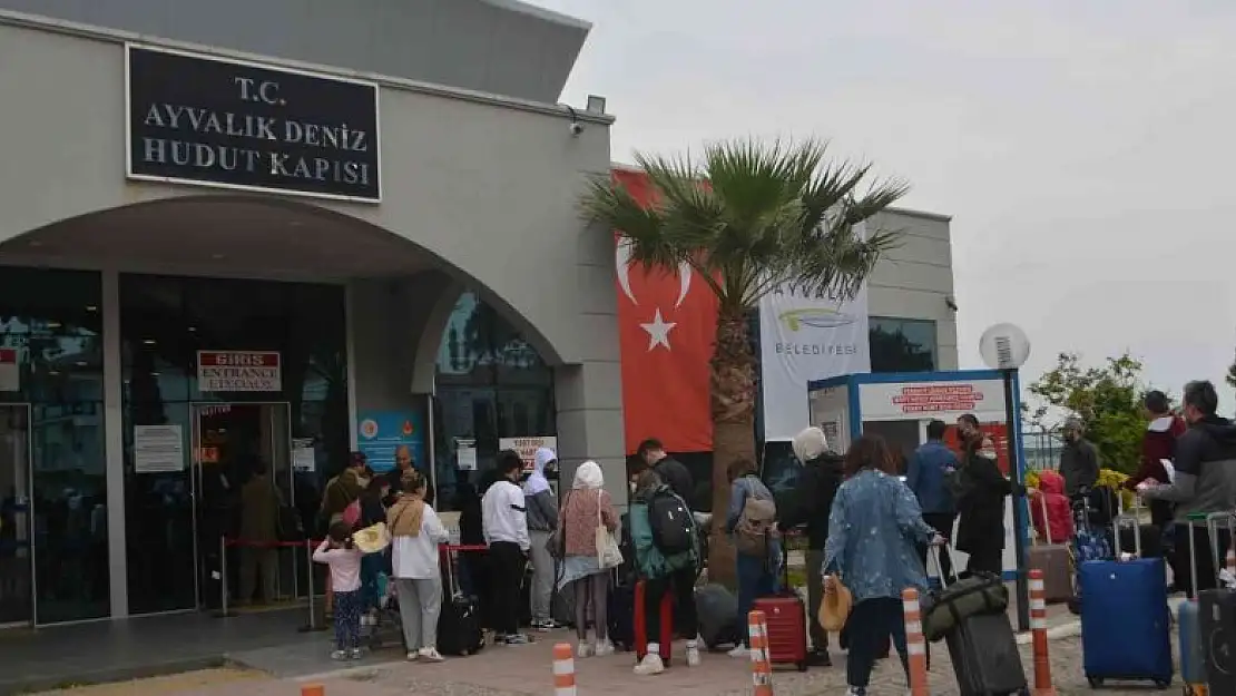 Türk turistlerden Yunan adalarına bayram yoğunluğu