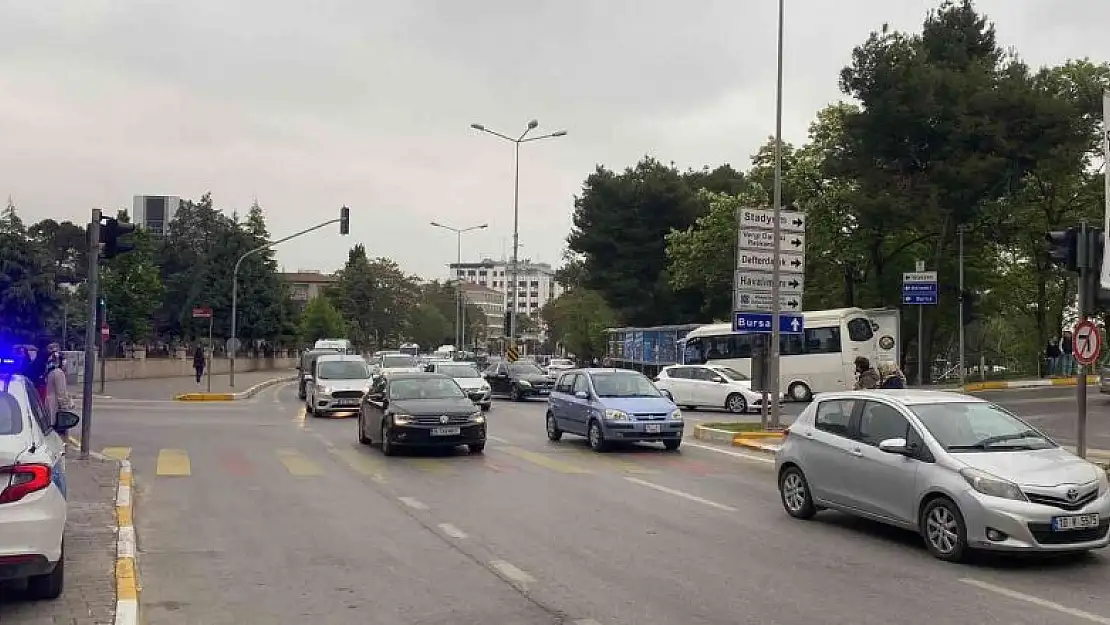 Balıkesir'de bayram öncesinde trafik yoğunluğu