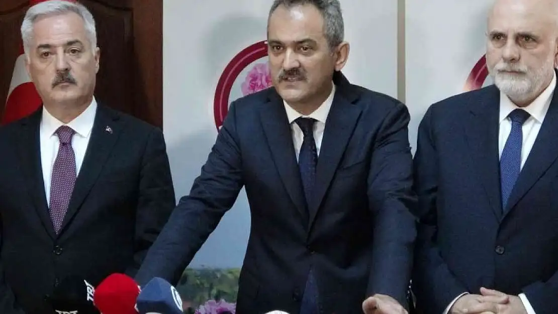 Bakan Özer: '25 milyonluk ödemeyi Isparta'mıza kazandırmış bulunuyoruz''