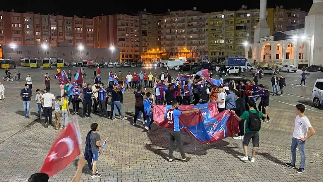 Mardin'de Trabzonspor'un şampiyonluğu coşku ile kutlandı