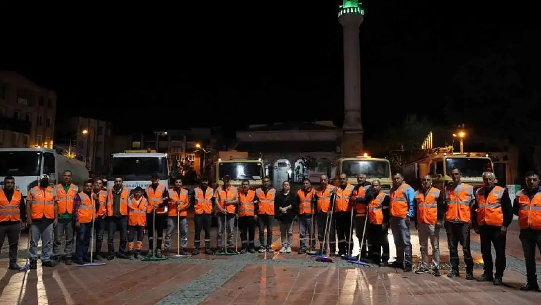 Aliağa Belediyesinden bayram temizliği