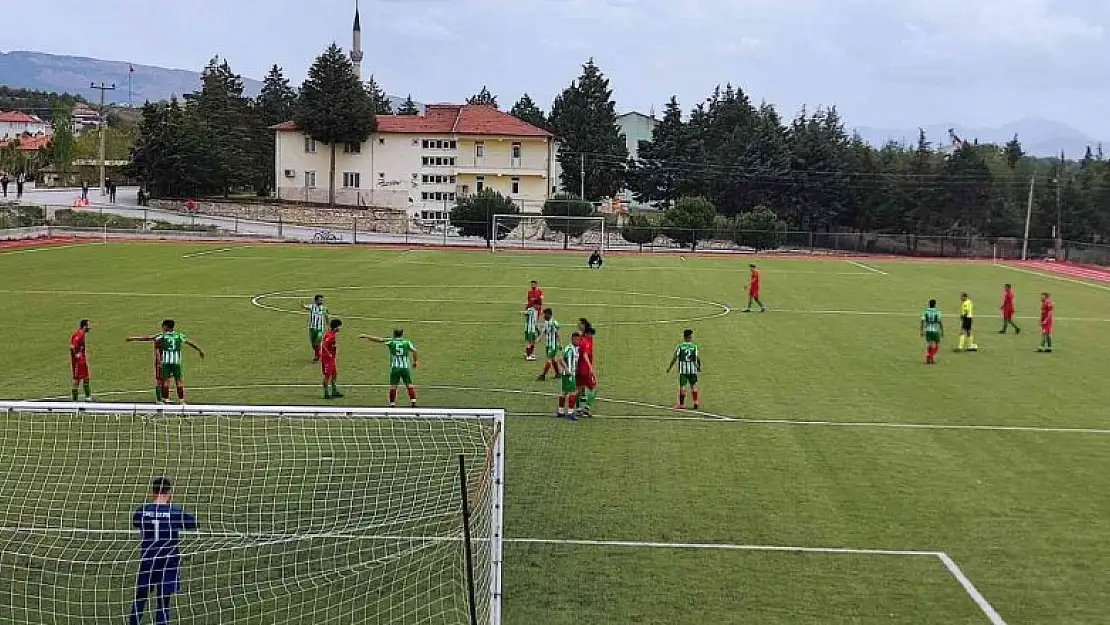 Çameli Belediyespor'da 3-0'dan geri dönüş 1 puanı getirdi