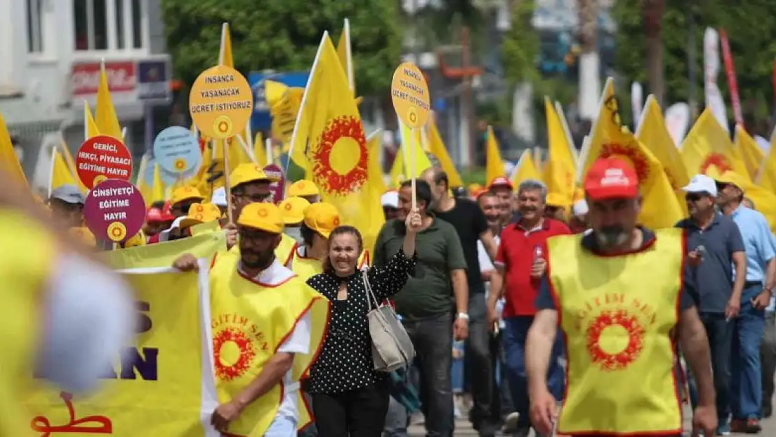 Mersin'de 1 Mayıs coşkusu