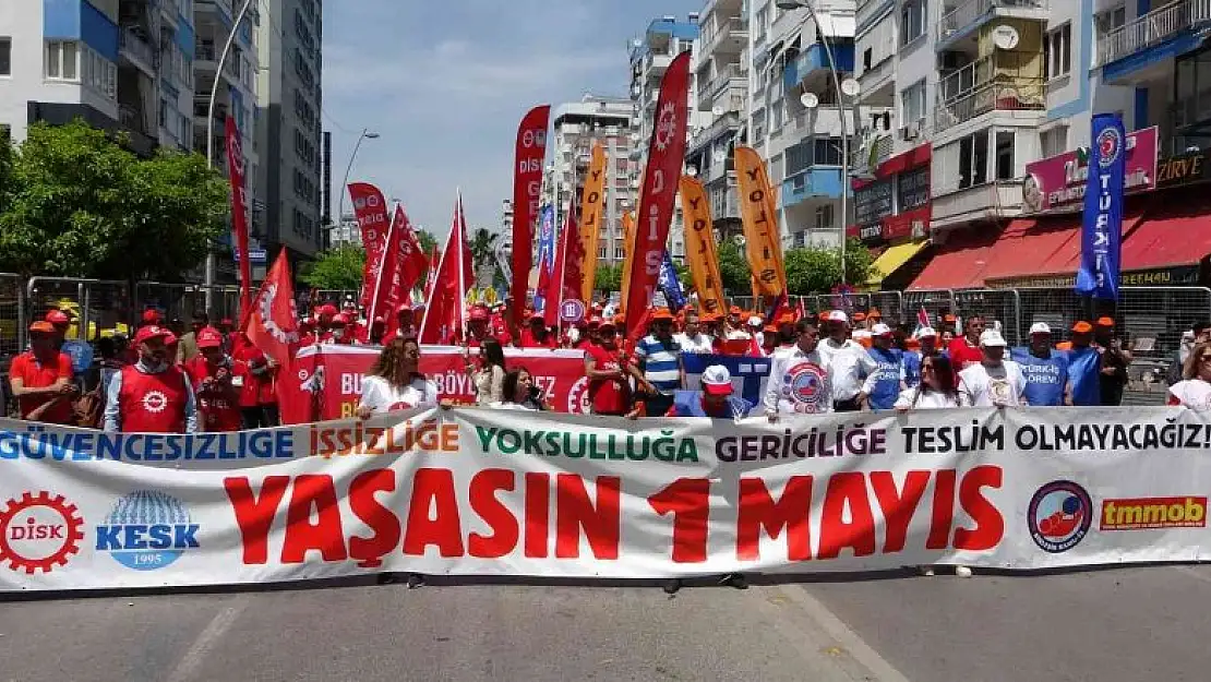 Antalya'da 1 Mayıs coşkuyla kutlandı