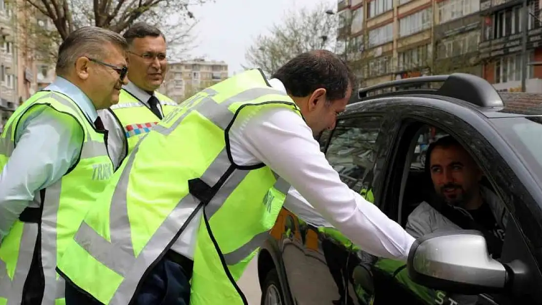 Vali Ayhan'dan bayram öncesi sürücülere uyarı