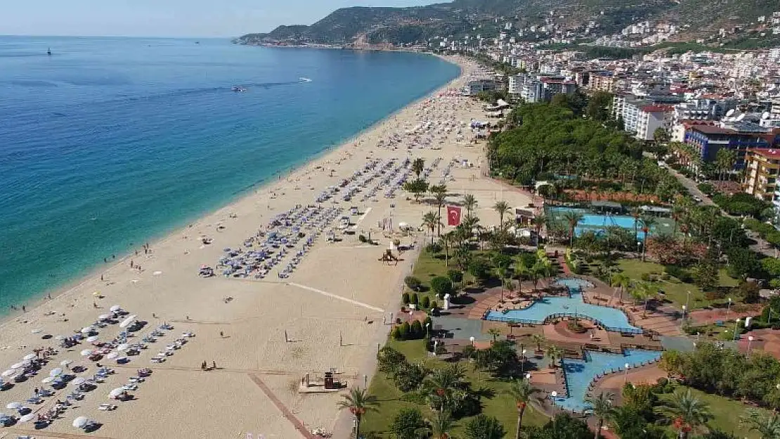 Antalya'yı ziyaret eden turist sayısı 2021 yılına göre yüzde 162 arttı