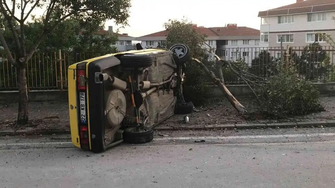 Park halindeki otomobile çarpan araç takla attı, sürücü kayıplara karıştı