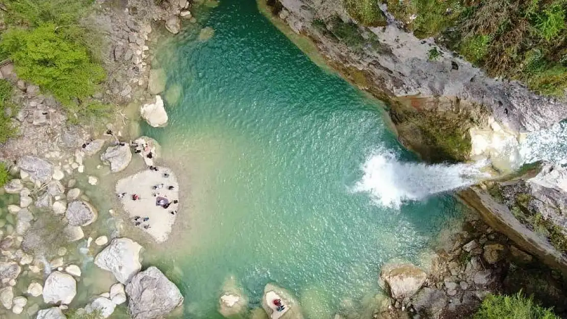 Karadeniz'in saklı cenneti Ilıca Şelalesi'ne ziyaretçi akını