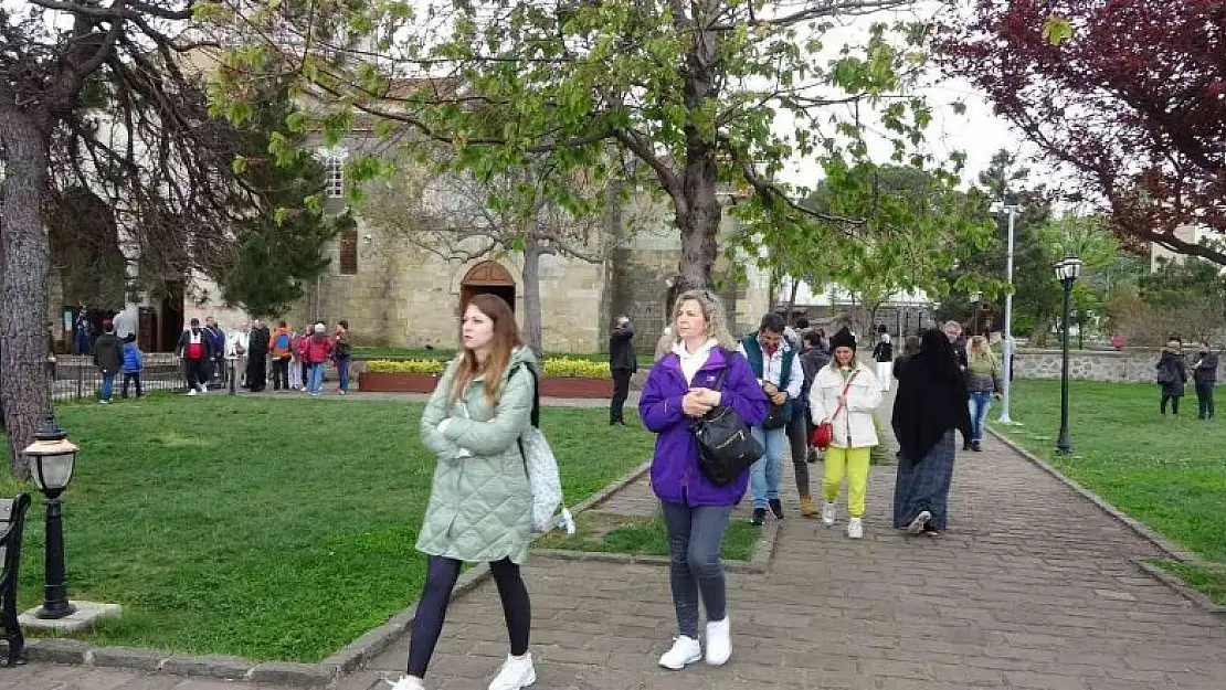 Pandemi tedbirleri gevşedi turizm hareketlenmeye başladı