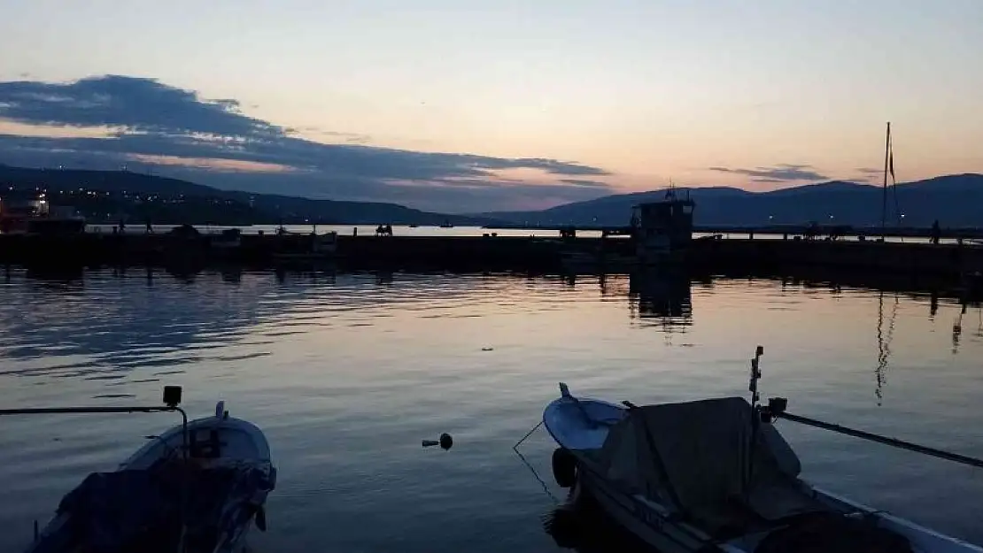 Bandırma'da gün batımı, görenleri hayran bıraktı