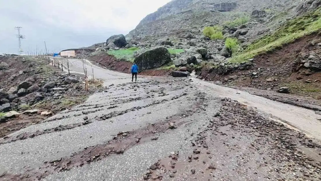 Taşkın ve dolu ziyaretgahta hasara neden oldu