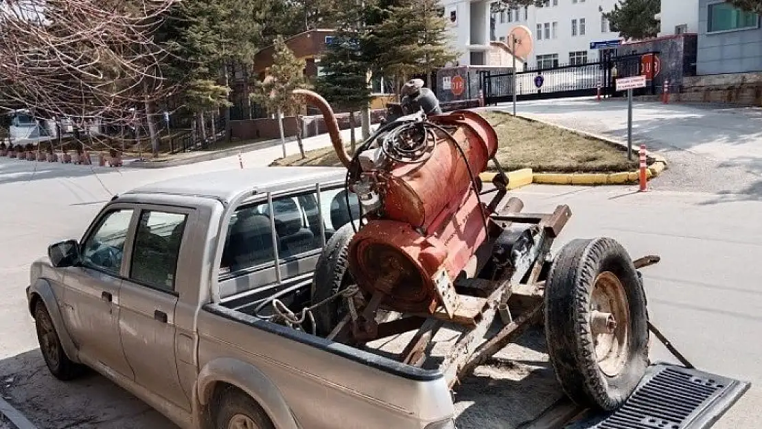 Çalınan su motoru jandarma ekiplerince bulunarak sahibine teslim edildi