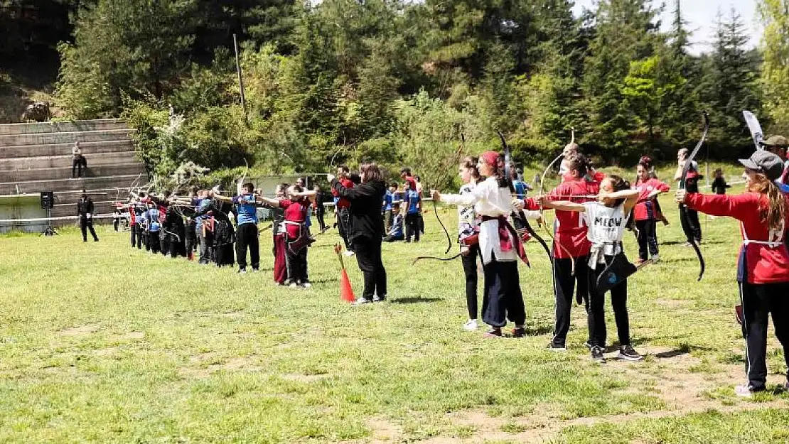 Çocukların okçuluk sporuna ilgisi artıyor