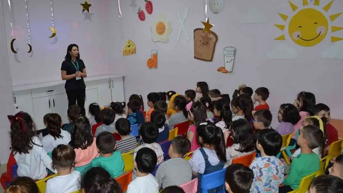 Sular Vatan Hastanesi'nden, 'Sağlık ellerimizde' etkinliği