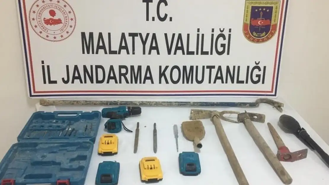 Jandarmadan sit alanındaki izinsiz kazıya suçüstü