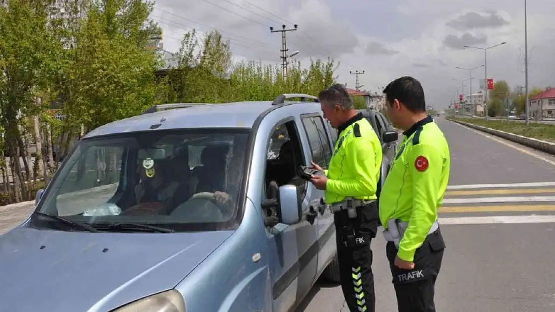 Bulanık'ta 'Yayalar İçin 5 Adımda Güvenli Trafik' etkinliği gerçekleştirildi