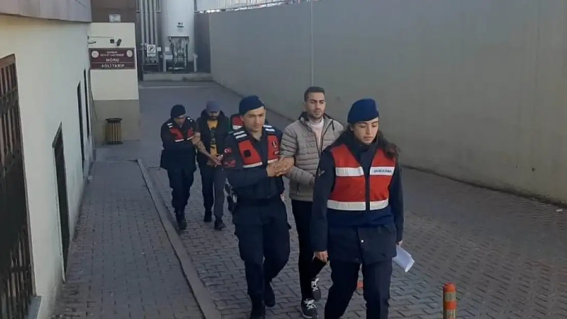 Jandarmadan DEAŞ operasyonu: 2 gözaltı