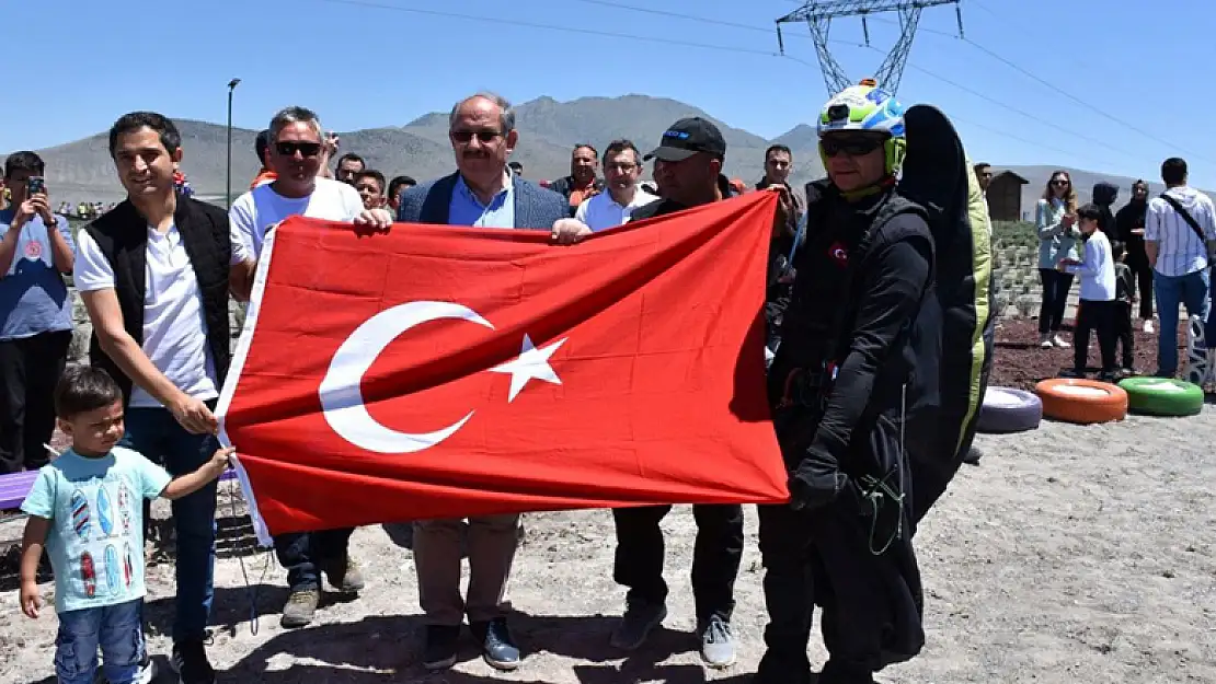 Karapınar'da Göktepe, Acıgöl, Lavanta Bahçesi Uçuş Festivali düzenlendi