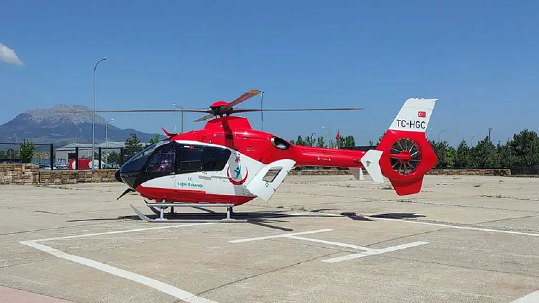 Konya'da ambulans helikopter, el atar damarı kesilen hasta için havalandı