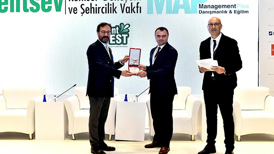 Karatay Belediyesinin sokak sağlıklaştırma projesi ödül aldı