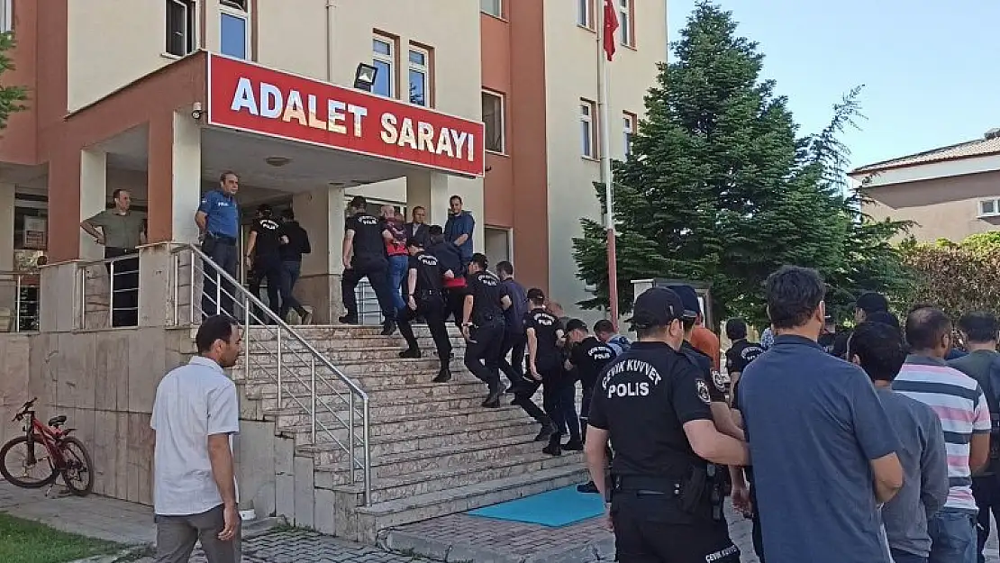 'Miras' operasyonu şüphelilerinden 32 kişi adliyede