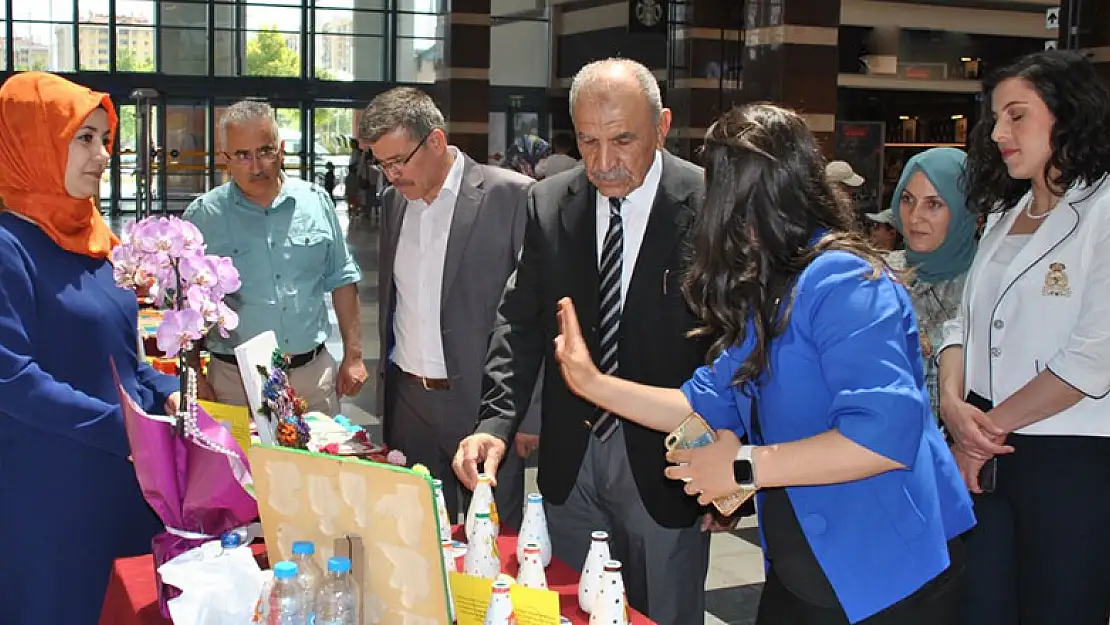 Konya'da ana sınıfı öğrencileri geleneksel el sanatları sergisi açtı