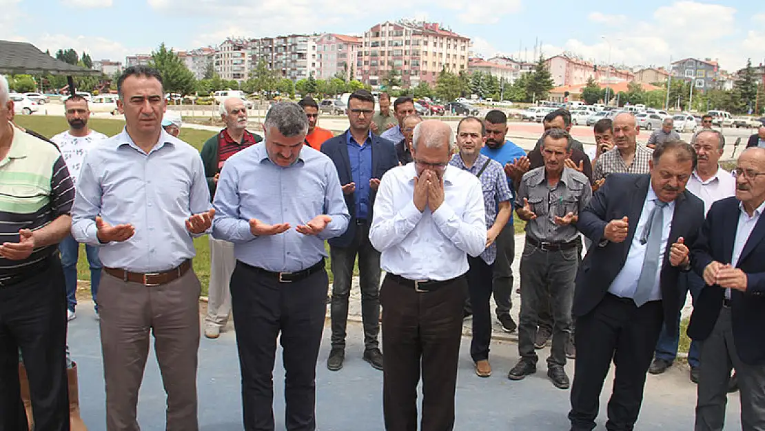 Beyşehir Gölü'nde yeni balık avı sezonu dualarla açıldı