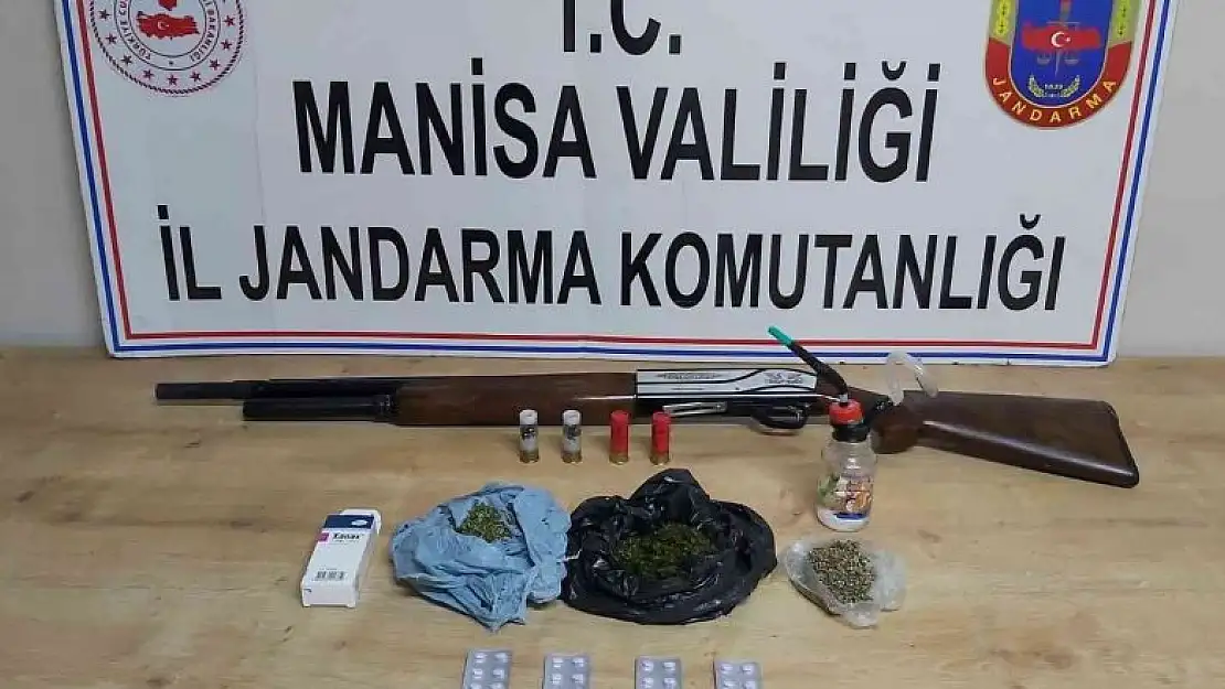 Evin her köşesinden uyuşturucu çıktı