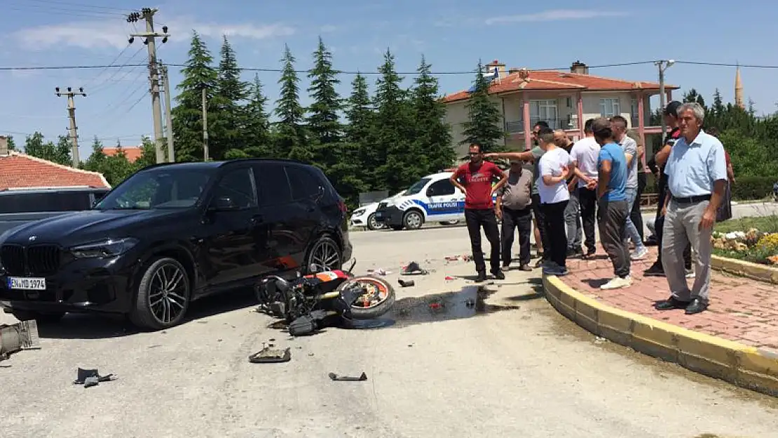 Konya'da cip ile motosiklet çarpıştı: 2 ağır yaralı