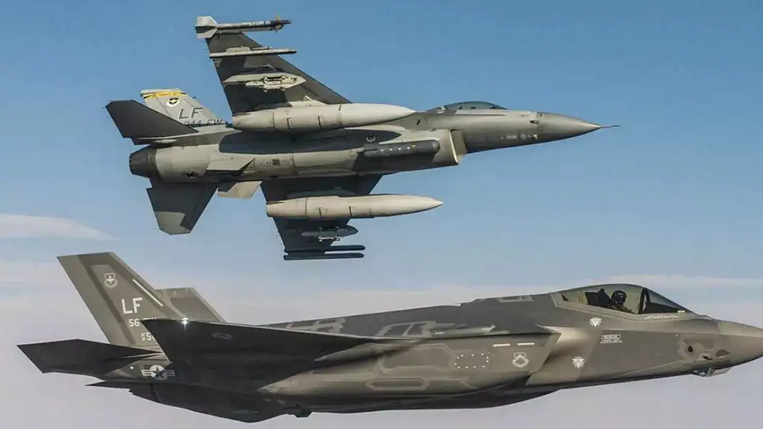 ABD ve Yunanistan'dan Ege Denizi'nde F-35 provokasyonu