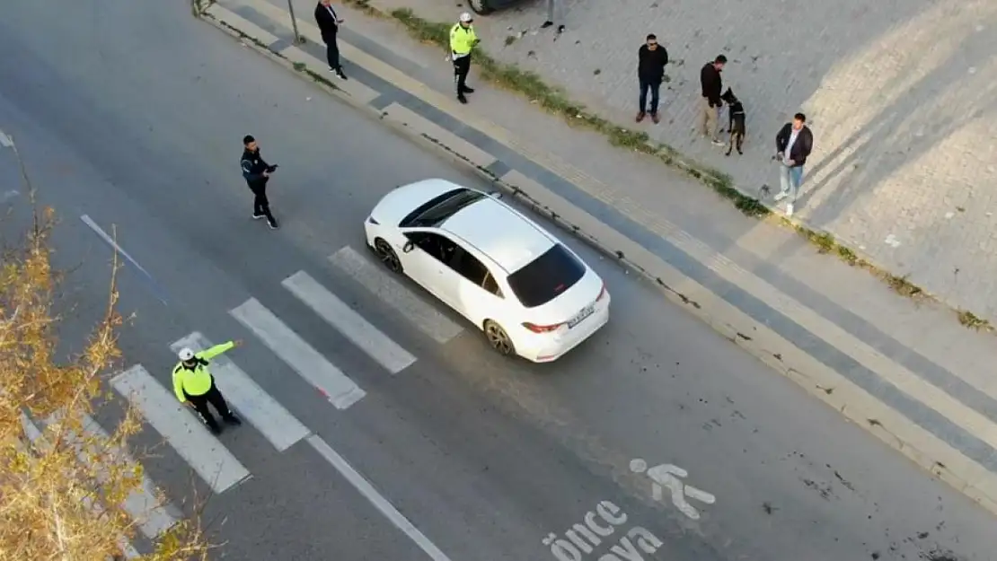 Aksaray'da polisler dronlar ile araç denetimi yaptı! Sürücüler didik didik arandı