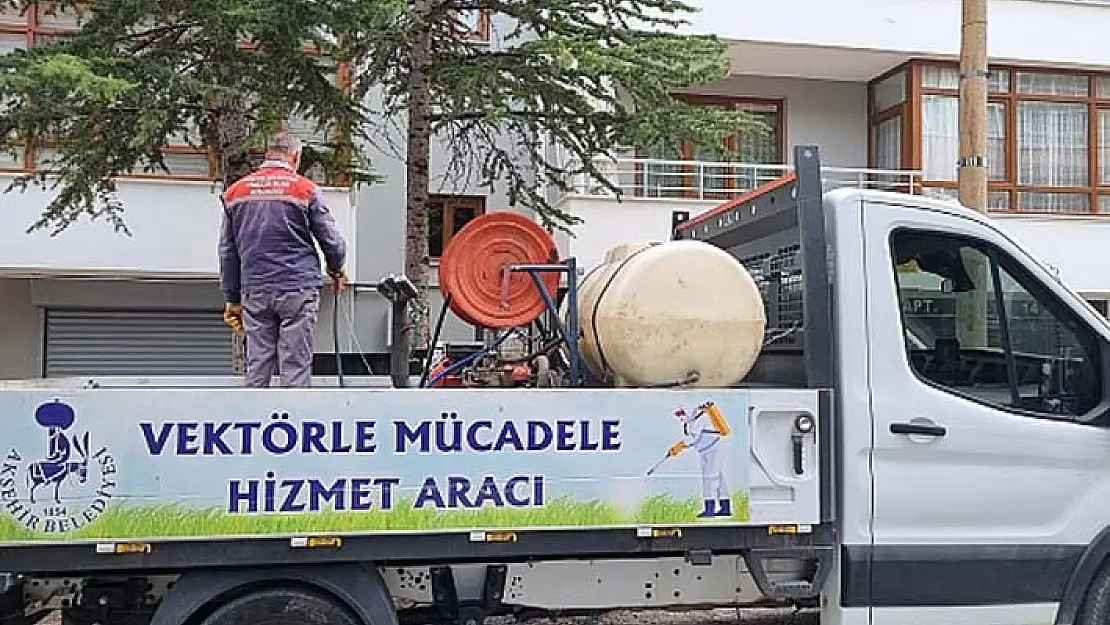 Akşehir Belediyesi İlaçlama Çalışmalarına Devam Ediyor