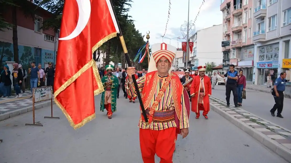 Akşehir'den Zafere temsili yürüyüş Şuhut'ta tamamlandı