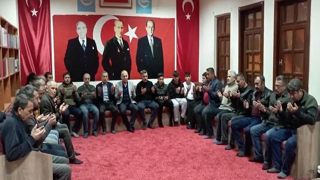 Alparslan Türkeş için Beypazarı'nda Kur'an-ı Kerim okundu