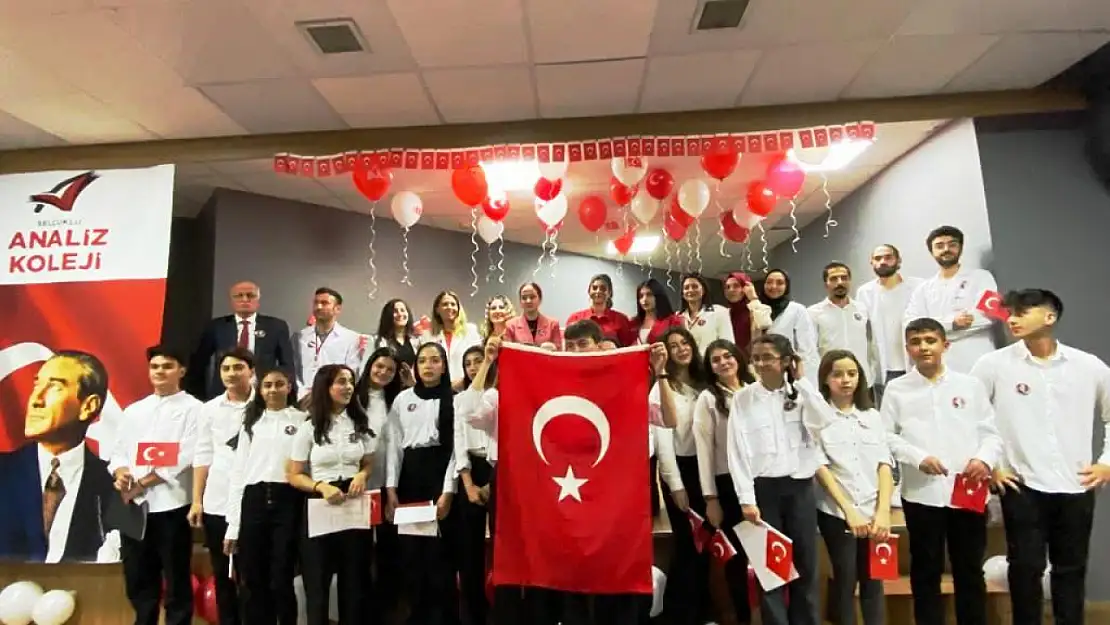 Analiz Kolejinde Cumhuriyetin 100 Yılı Coşku İle Kutlandı