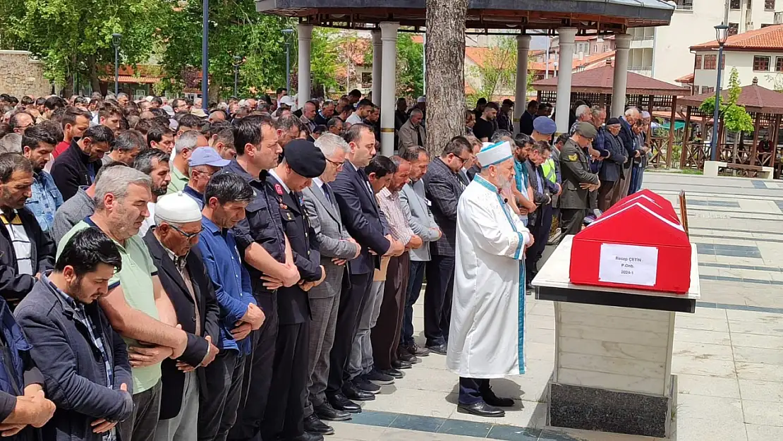 Ankara'da tedavi gördüğü hastanede vefat eden askerin cenazesi Seydişehir'de defnedildi!