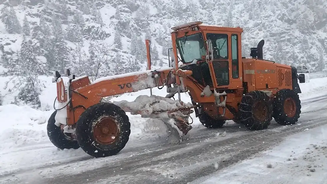 Antalya-Konya Karayolu tırların geçişine açıldı