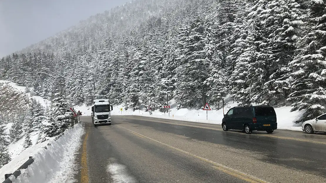 Antalya-Konya karayolu tüm araç trafiğine açıldı