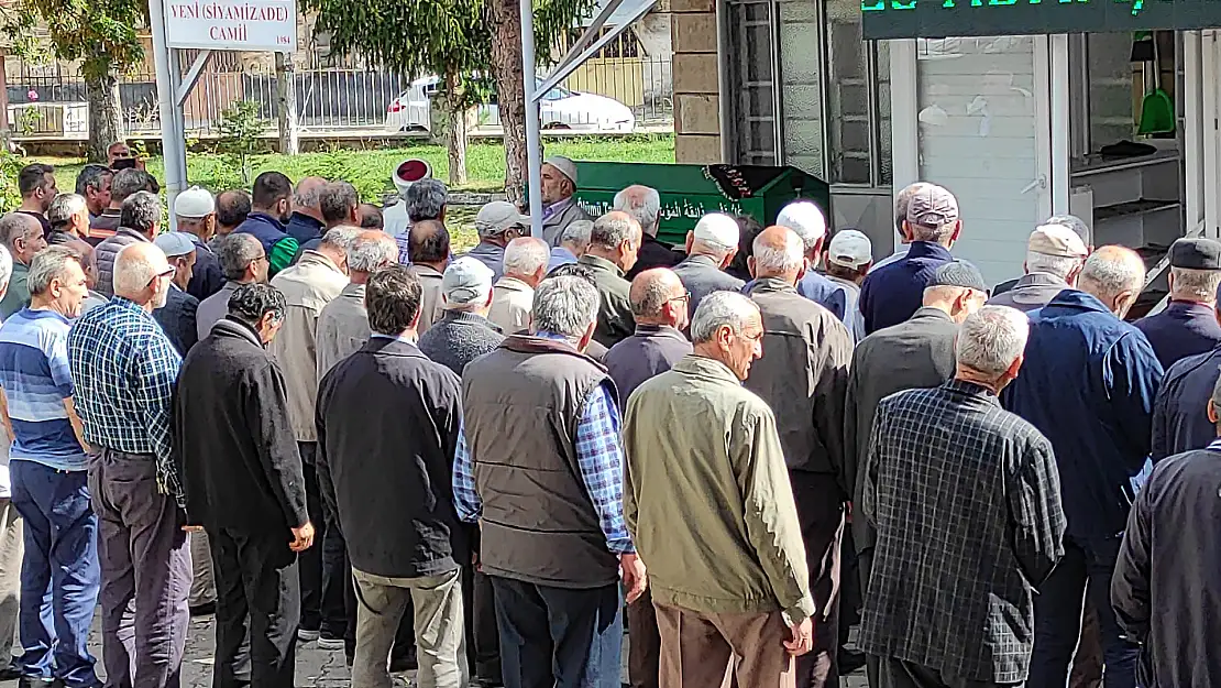 Antalya'da ölen genç kadının cenazesi Konya'da defnedildi