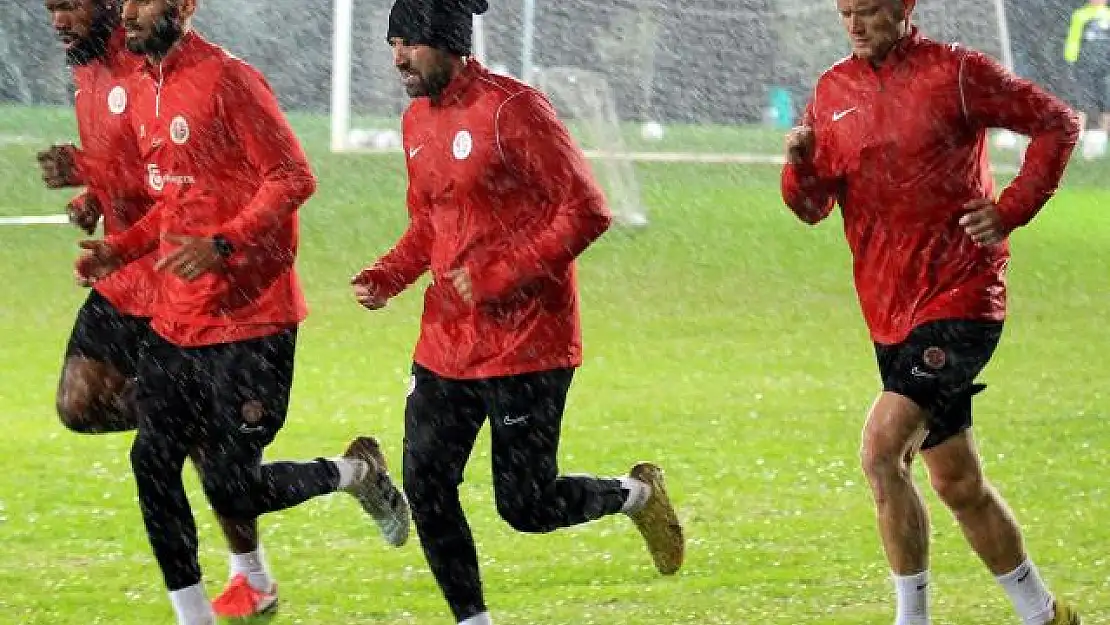 Antalyaspor, çalışmalara başladı